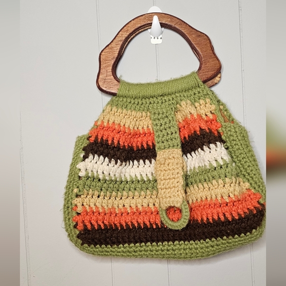 Vintage Handmade Crocheted Handbag with Wood Handle, Corduroy Lining - Picture 2 of 9